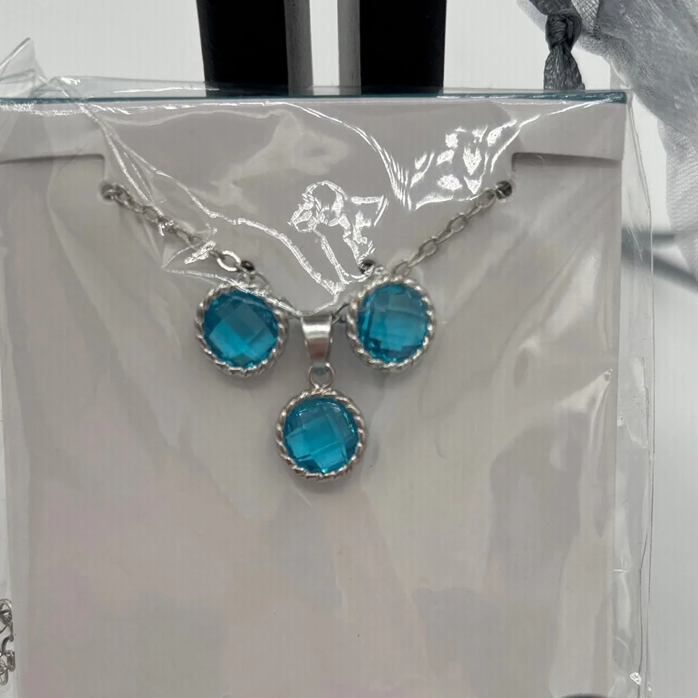 NEW! Elegant Silver Necklace with Blue Colored Earrings by EFFY - Bling!